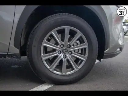 Photo 5 Lexus Nx  300h 2WD Pack Business JA 17