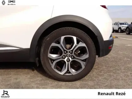 Photo 7 Renault Captur  1.6 E-Tech hybride 145ch Techno