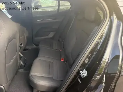 Photo 9 Volvo Ex30  P5 Long Range 272ch 69kWh Black Edition
