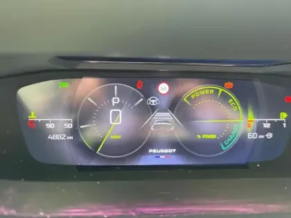 Photo 8 Peugeot 308  1.2 Hybrid 145ch GT e-DCS6