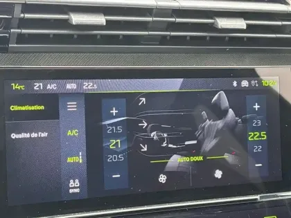 Photo 12 Peugeot 308  1.2 Hybrid 145ch GT e-DCS6