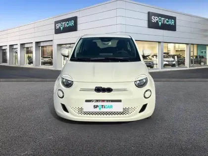 Photo 25 Fiat 500  e 95ch MY23 BERLINE 23.8 KWH