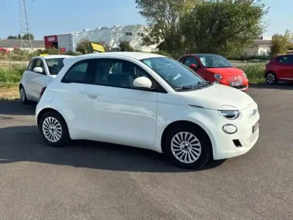 Photo 55 Fiat 500  e 95ch MY23 BERLINE 23.8 KWH