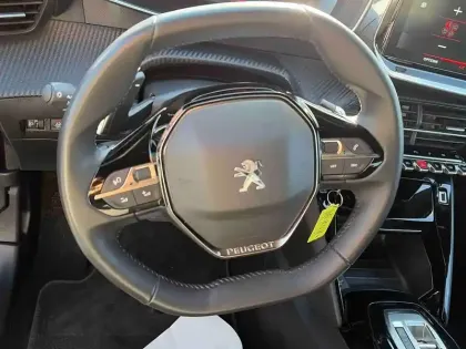 Photo 10 Peugeot 2008  1.2 PureTech 130ch S&S Allure Pack EAT8