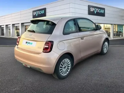 Photo 16 Fiat 500  e 95ch MY23 BERLINE 23.8 KWH