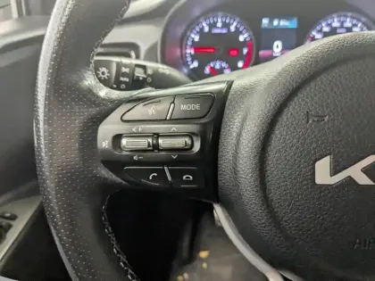 Photo 12 Kia Rio  1.0 T-GDI 120ch MHEV GT-Line iBVM6