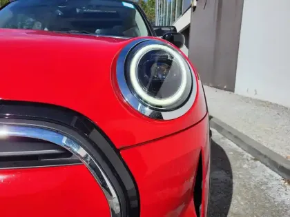 Photo 6 Mini Mini  Cooper 136ch Edition Premium Plus BVA7