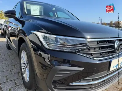 Photo 12 Volkswagen Tiguan  1.4 eHybrid 245ch Life Plus DSG6