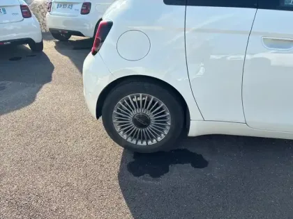 Photo 22 Fiat 500  3+1 e 95ch MY23  e 3+1 23.8 kwh