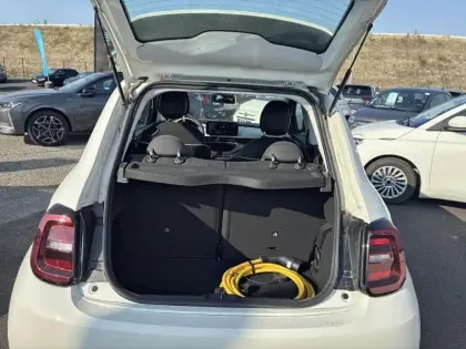 Photo 8 Fiat 500  3+1 e 95ch MY23  e 3+1 23.8 kwh