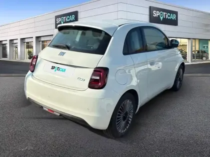 Photo 16 Fiat 500  3+1 e 95ch MY23  e 3+1 23.8 kwh