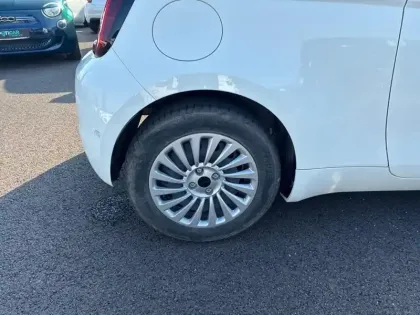 Photo 10 Fiat 500  e 95ch MY23