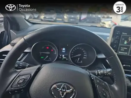 Photo 12 Toyota C-HR  2.0 Hybride 184ch Dynamic Ultimate E-CVT