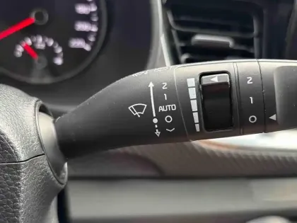 Photo 14 Kia Stonic  1.0 T-GDi 100ch GT Line DCT7