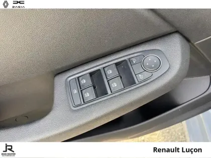 Photo 13 Renault Clio  1.5 dCi 100ch Evolution - 25