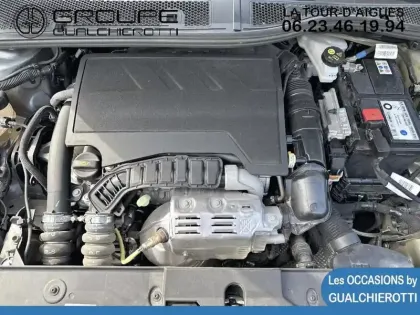 Photo 14 Peugeot 208  1.2 PureTech 100ch S&S Allure
