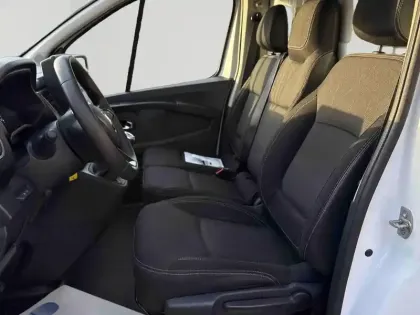 Photo 10 Renault Trafic  Fg L2H1 3T 2.0 Blue dCi 130ch Confort E6E