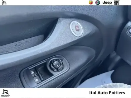Photo 11 Fiat 500 C FIAT  (RED) cabriolet 23,8 kWh