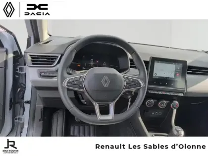 Photo 11 Renault Clio  1.5 dCi 100ch Evolution - 25