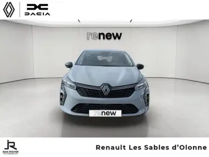 Photo 8 Renault Clio  1.5 dCi 100ch Evolution - 25