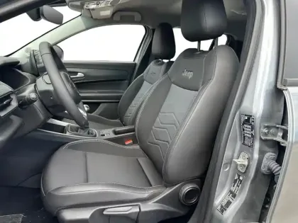 Photo 8 Jeep Avenger  1.2 Turbo T3 100ch Altitude