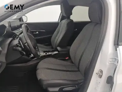Photo 8 Peugeot 208  Hybrid 110 ch e-DCS6