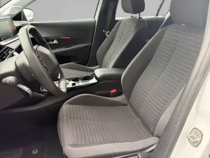 Photo 10 Peugeot 208  Electrique 50 kWh 136ch