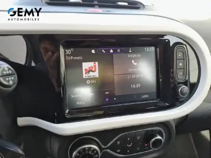 Photo 14 Renault Twingo  III E-Tech