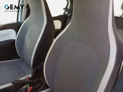 Photo 8 Renault Twingo  III E-Tech