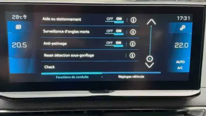 Photo 26 Peugeot 3008  PureTech 130ch S&S EAT8