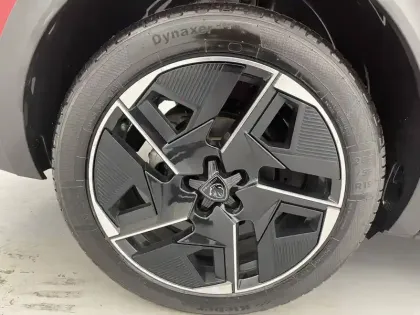 Photo 17 Peugeot 408  PureTech 130 ch S&S EAT8