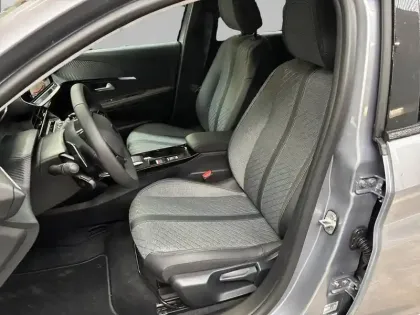 Photo 10 Peugeot 208  Hybrid 110 e-DCS6