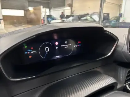 Photo 9 Peugeot 208  Hybrid 110 e-DCS6