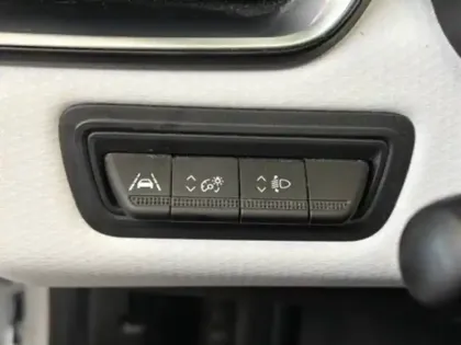 Photo 15 Renault Clio  E-Tech hybride 145