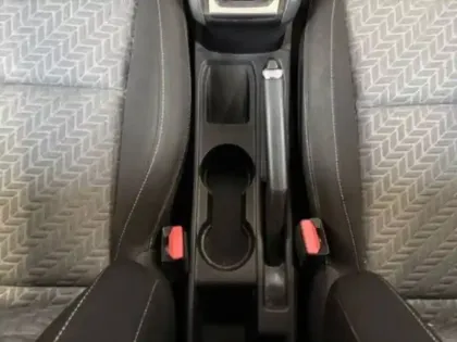 Photo 29 Renault Clio  E-Tech hybride 145