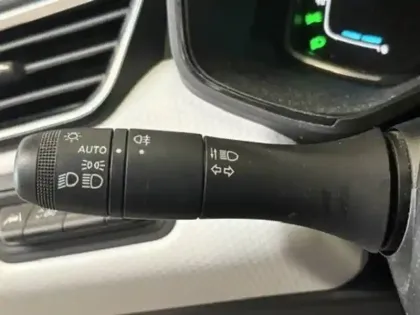 Photo 18 Renault Clio  E-Tech hybride 145