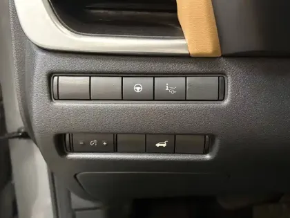 Photo 12 Nissan X-trail  e-POWER 213 ch e-4ORCE 5 Places