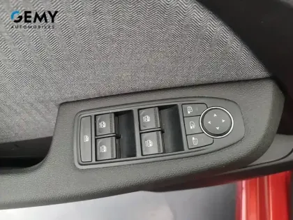 Photo 11 Renault Clio  E-Tech full hybrid 145