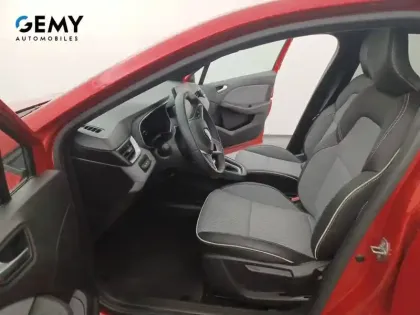 Photo 8 Renault Clio  E-Tech full hybrid 145