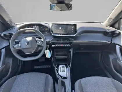 Photo 7 Peugeot 2008  Hybrid 110 ch e-DCS6
