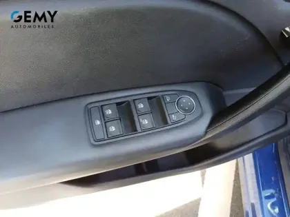 Photo 13 Renault Captur  E-Tech full hybrid 145
