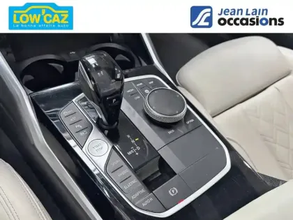 Photo 12 BMW Serie 3 Touring 330e xDrive 292 ch BVA8