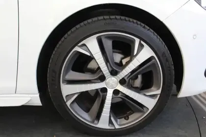 Photo 10 Peugeot 308  BlueHDi 130ch S&S BVM6