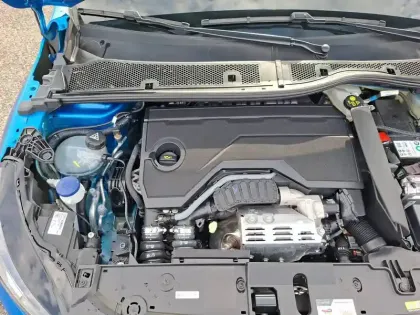 Photo 8 Peugeot 208  Hybrid 100 e-DCS6