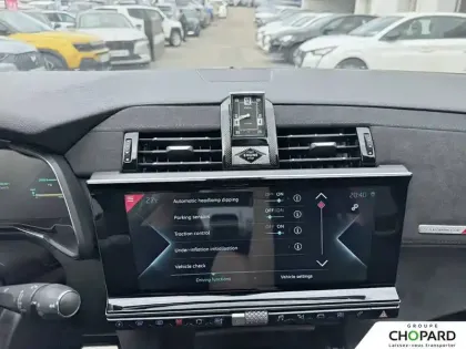 Photo 19 DS DS 7 DS7 Crossback Hybride E-Tense 225 EAT8