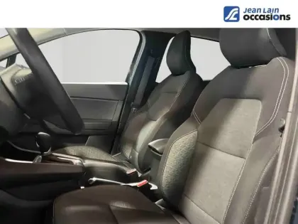 Photo 10 Renault Captur  E-Tech full hybrid 145