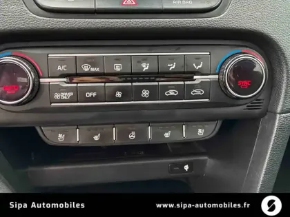 Photo 17 Kia Xceed  1.6 GDi Hybride Rechargeable 141ch DCT6