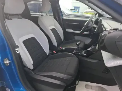 Photo 6 Citroën C3  Turbo 100 ch Manuelle