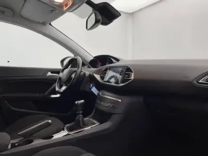 Photo 25 Peugeot 308  PureTech 110ch S&S BVM6