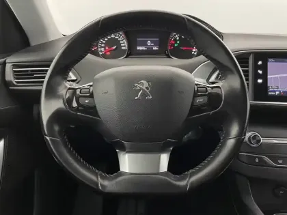 Photo 22 Peugeot 308  PureTech 110ch S&S BVM6